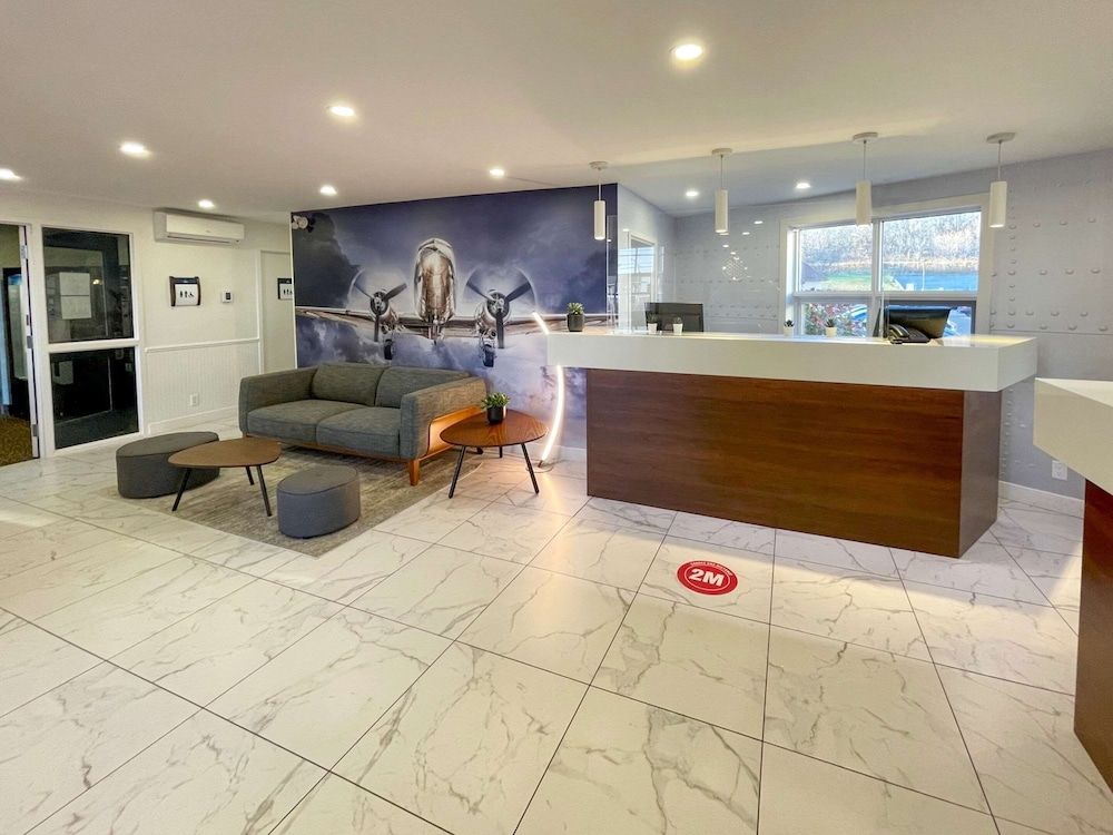 Clarion Pointe Quebec Airport 2
