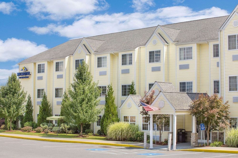 Microtel Inn & Suites Beckley East 1