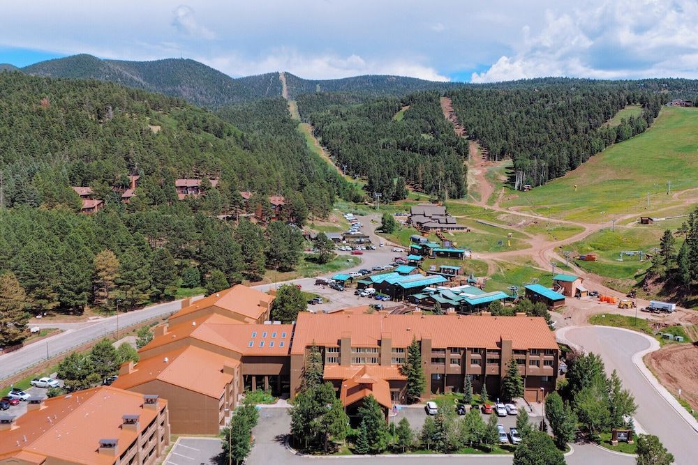 Lodge at Angel Fire Resort 1
