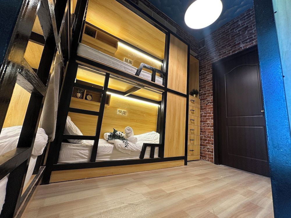 Luxury Hostel Bedspace in Downtown 2