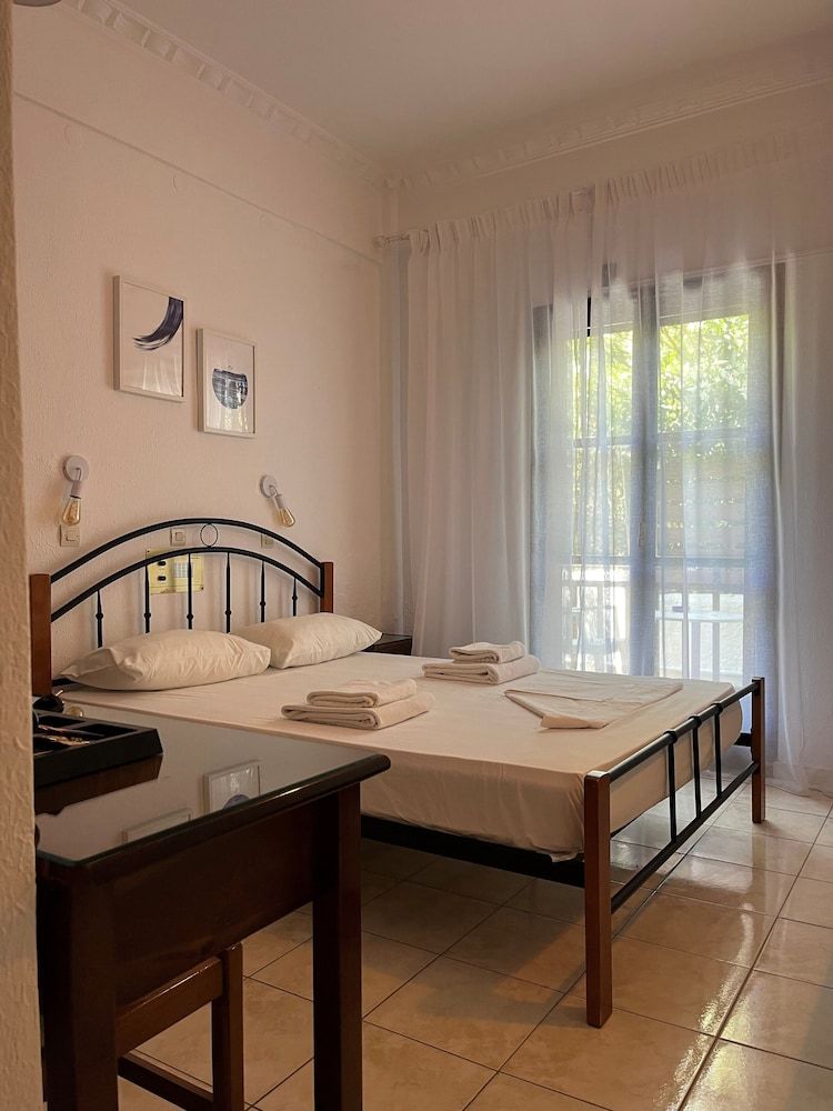 Potokaki Beachfront Hotel 2