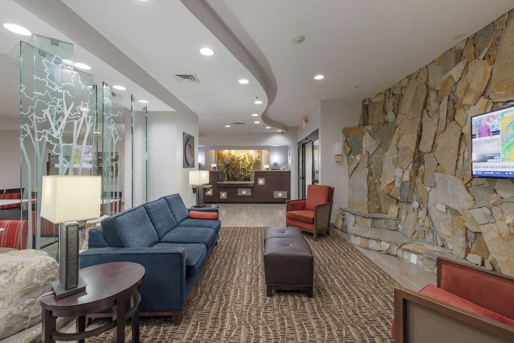 Comfort Suites Perrysburg - Toledo South 2