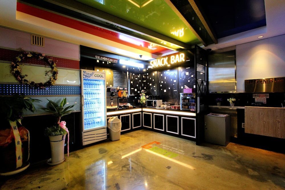 Hera Hotel 2