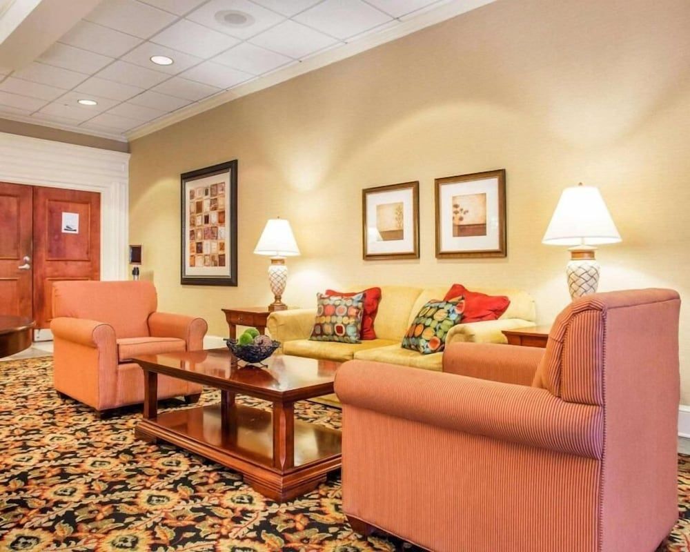 Budgetel Inn & Suites Atlanta 1