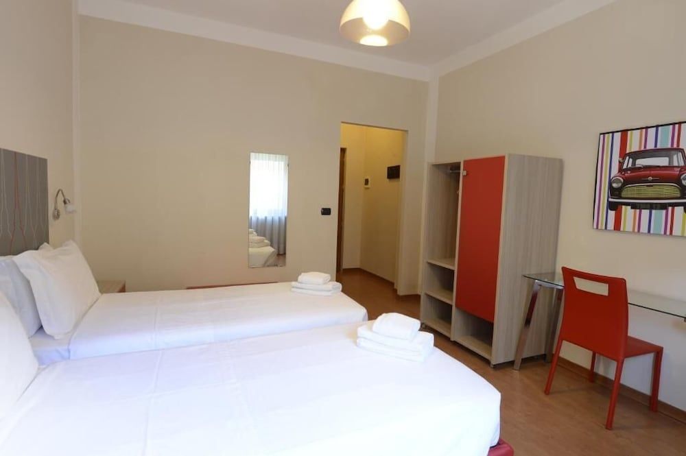 Hotel Tourist 1
