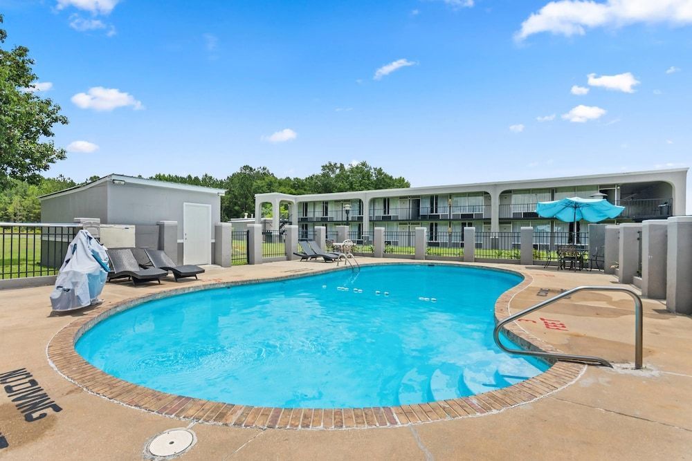 Econolodge 1