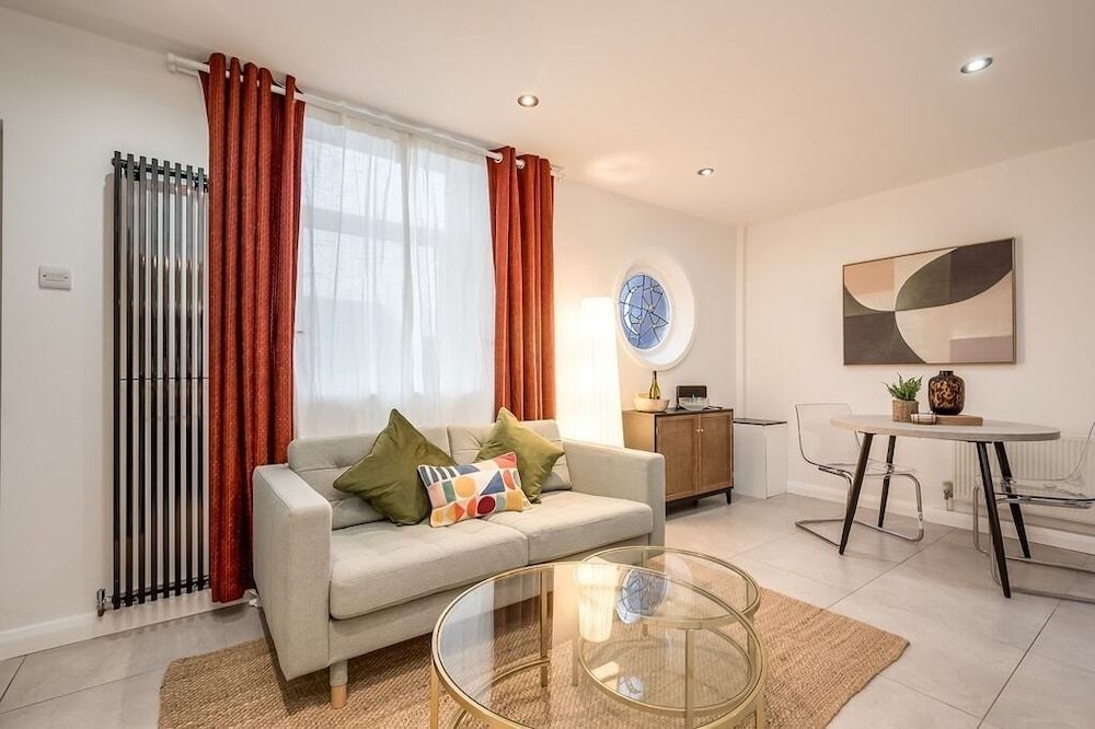 Central Belfast Apartments - Salisbury Residences 1