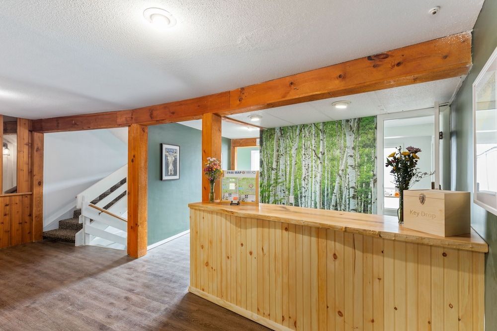 The Lodge at Mount Snow 2