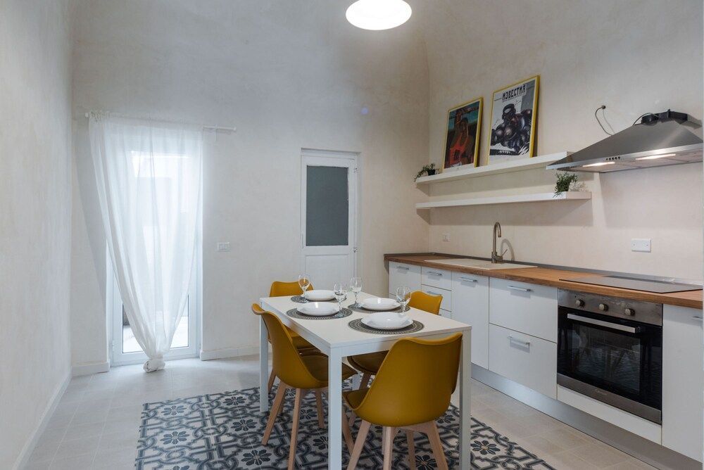 Ai Benedettini Apartment by Wonderful Italy 2