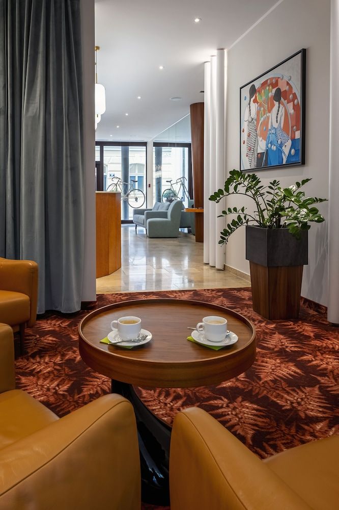 Hotel H12 2