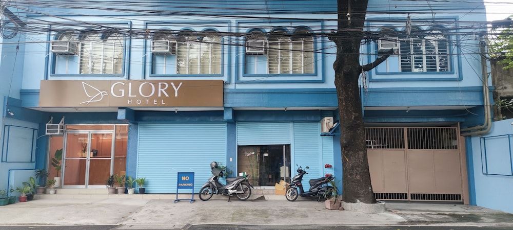 Glory Hotel Cubao 1