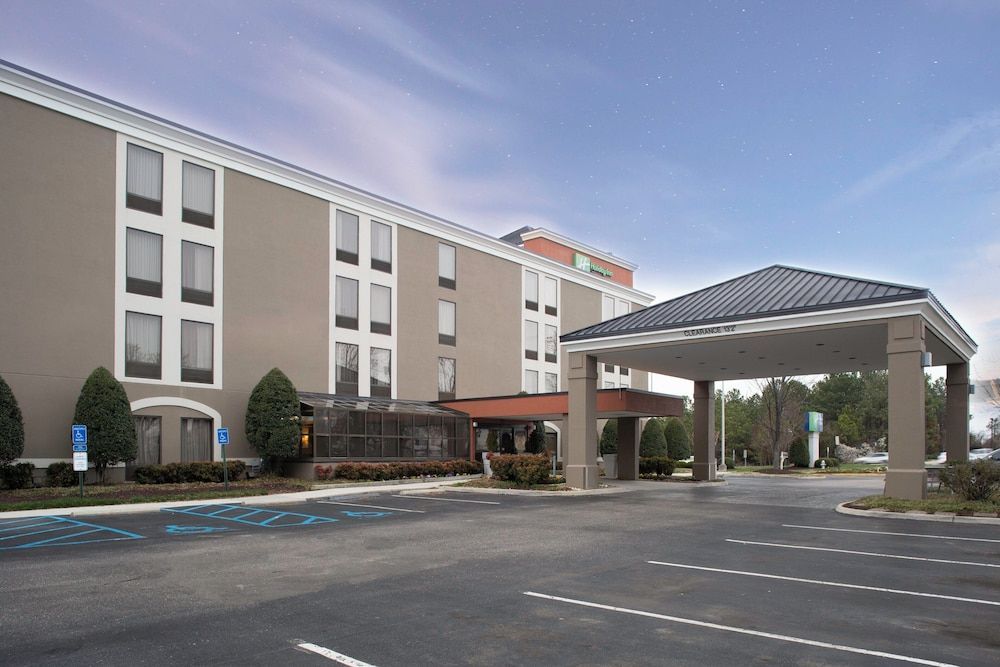 Holiday Inn Express CHESTER by IHG 1