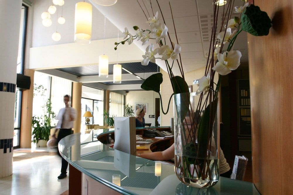 Brit Hotel du Lac 2