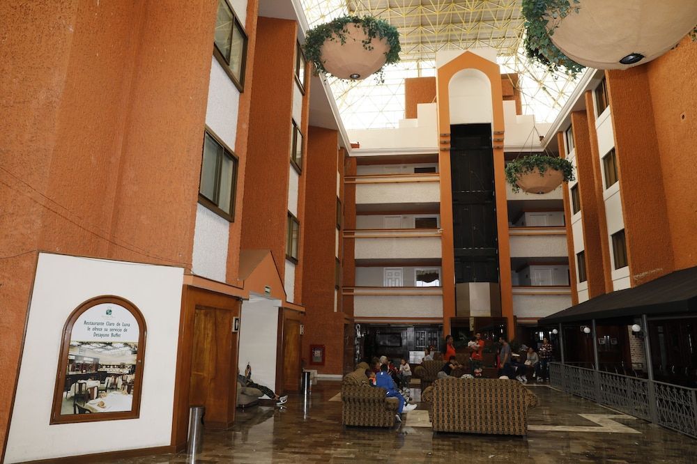 Country Plaza 2