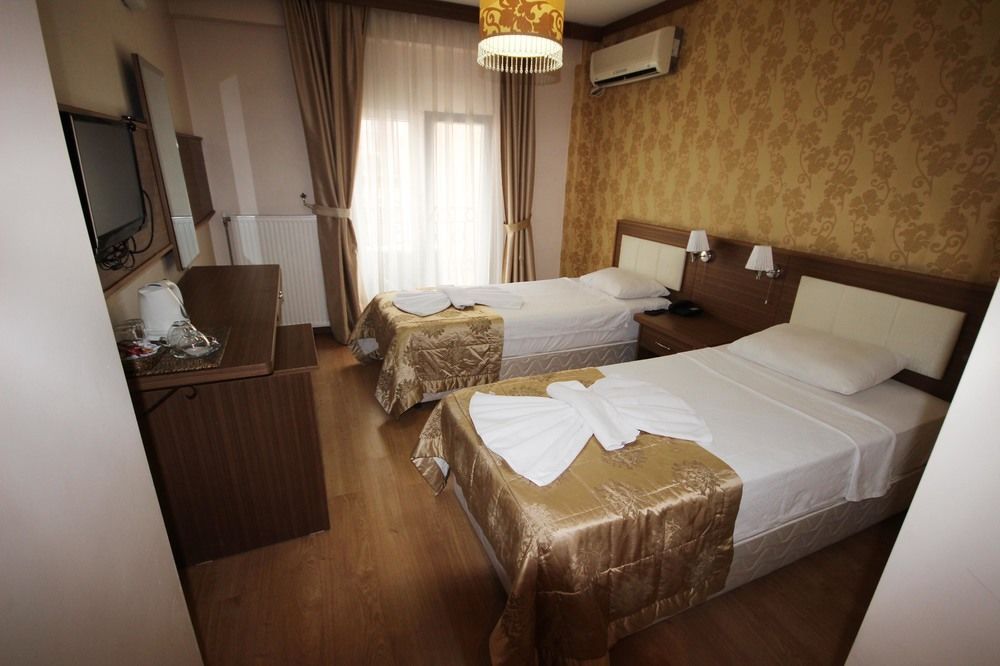 Flower Palace Hotel 1