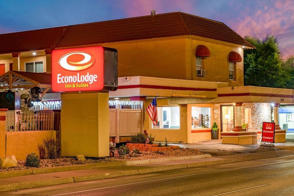 Econo Lodge Inn & Suites Durango 1
