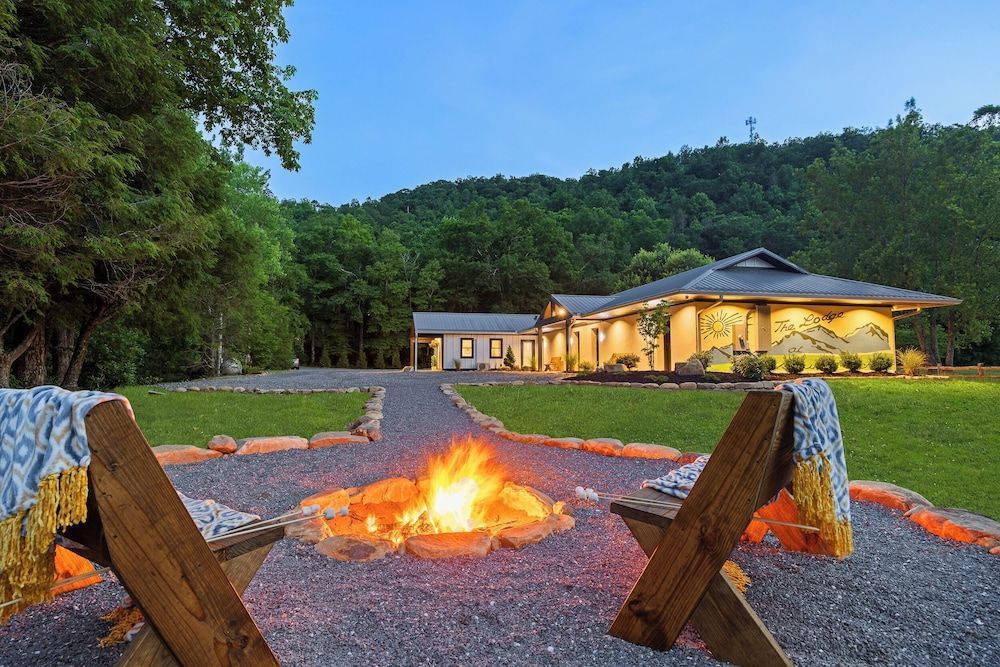 Lodge at Mount Mitchell 1