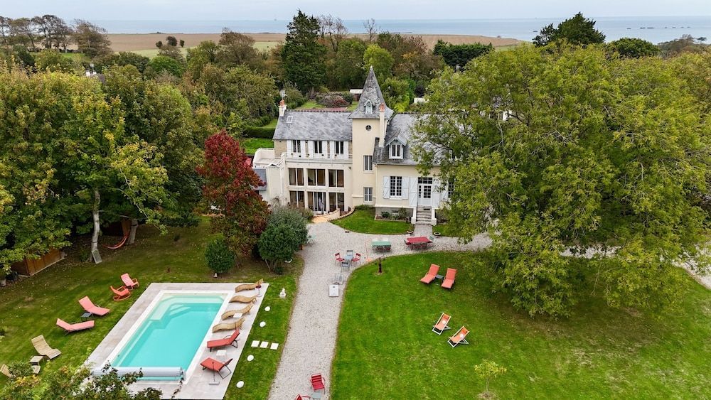 La Villa Mirabelle 2min d'Arromanches-les-Bains 1