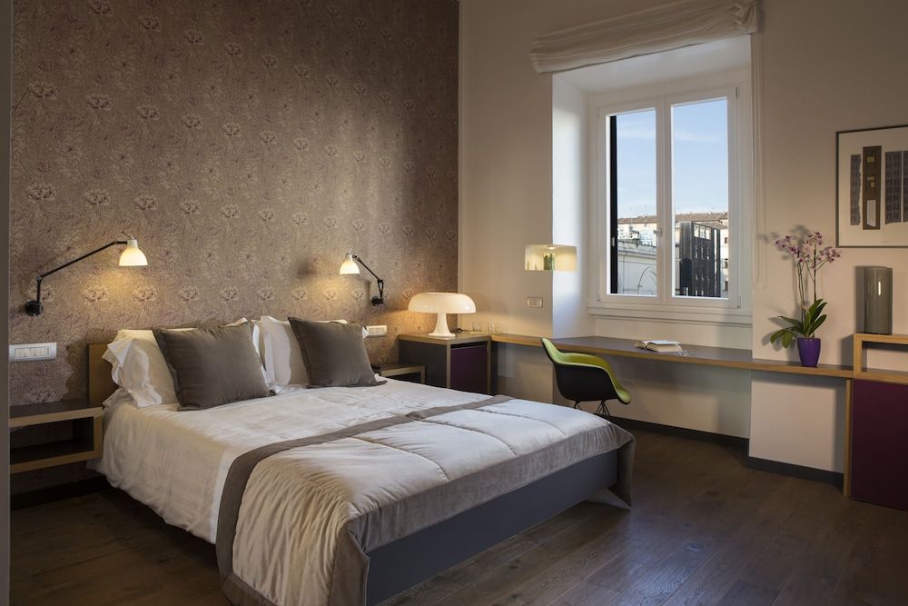 Atypical Rooms 1