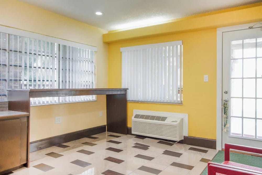 OYO Superior Budget Inn Bartow 2