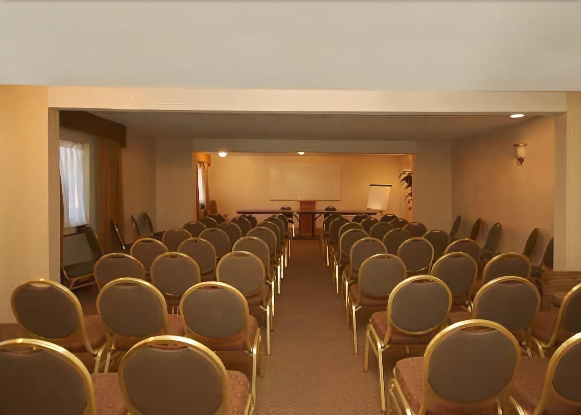 Ocotillo Apartments & Hotel 2