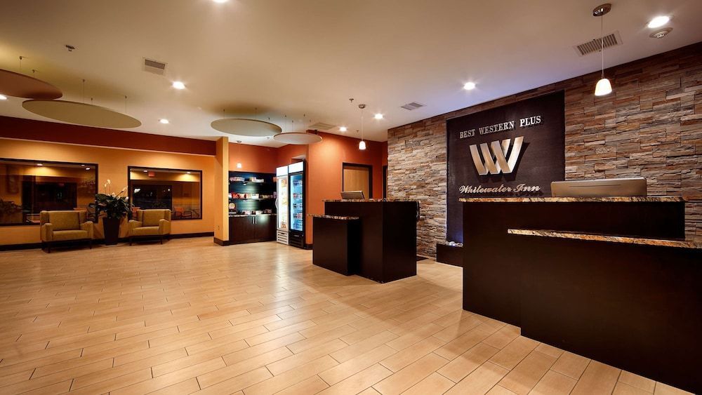 Best Western Plus Whitewater Inn 2