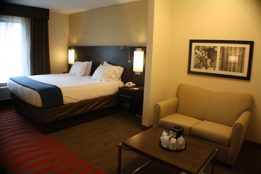 Holiday Inn Express BRADFORD by IHG 2