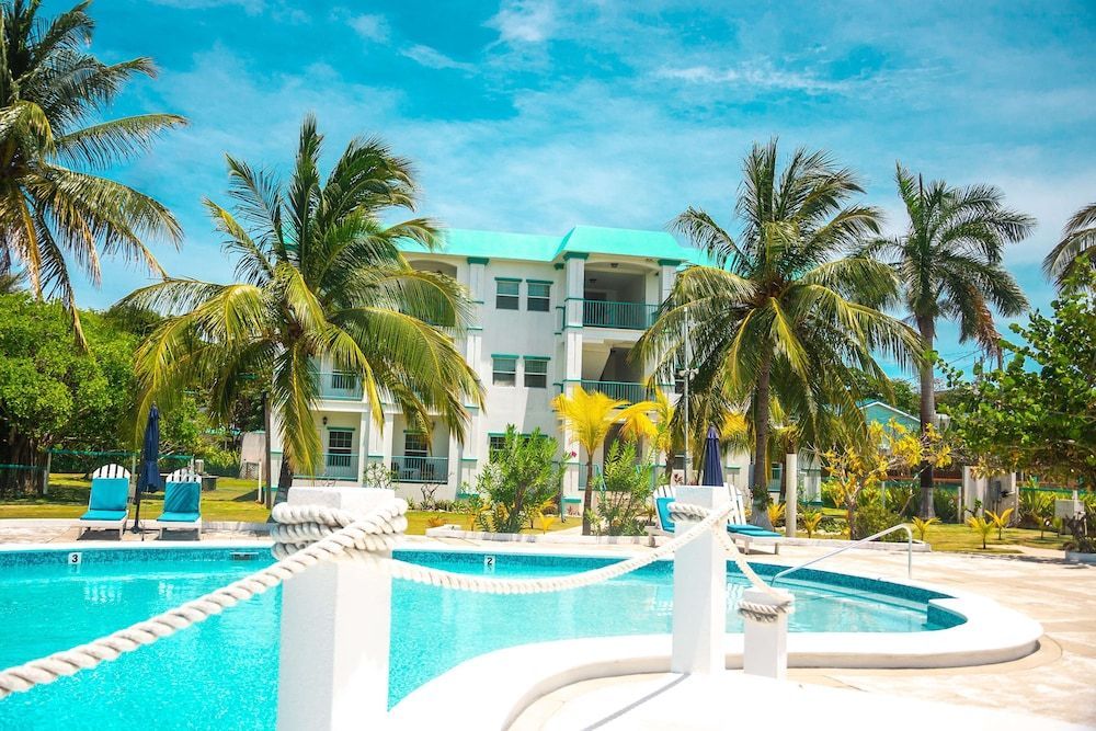 Best Western Grand Baymen Gardens 1