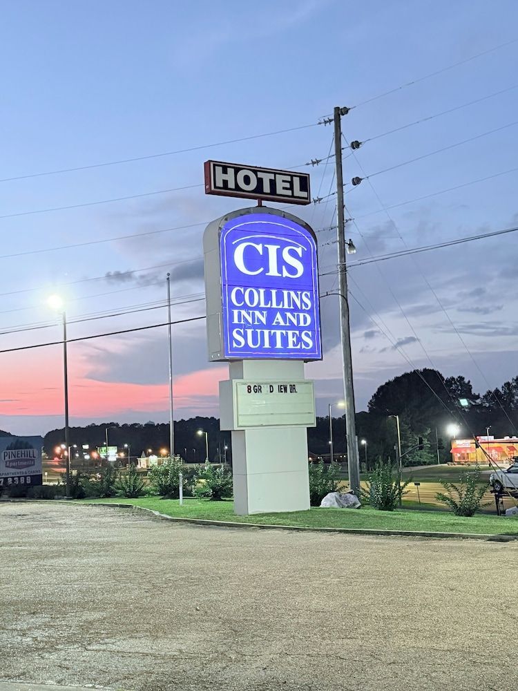 COLLINS INN & SUITES 1