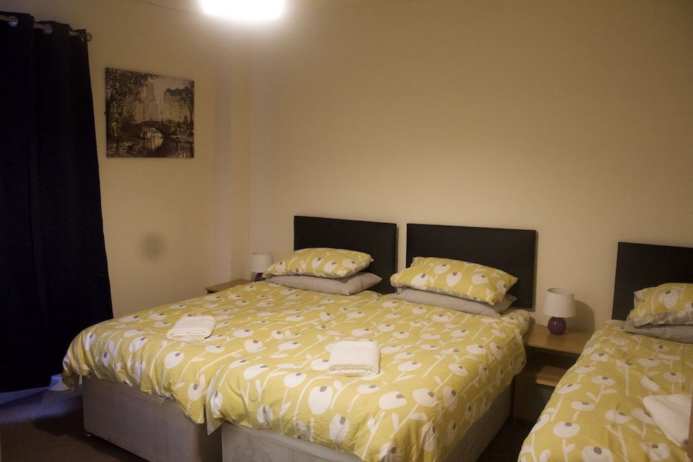 Elm Tree Guest House 2