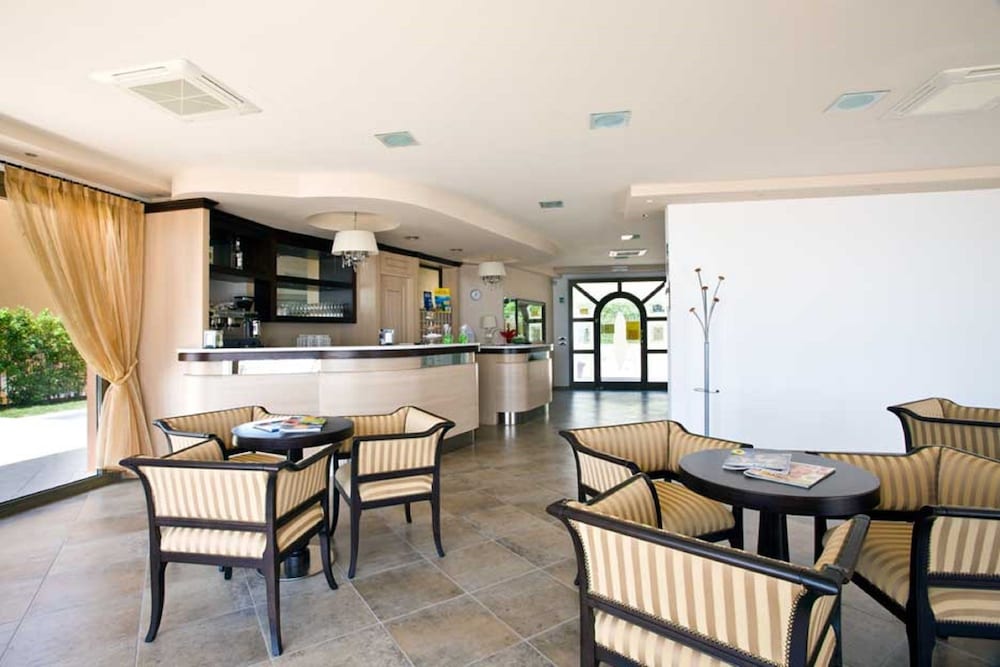 Residence Besass, GTSGroup 2