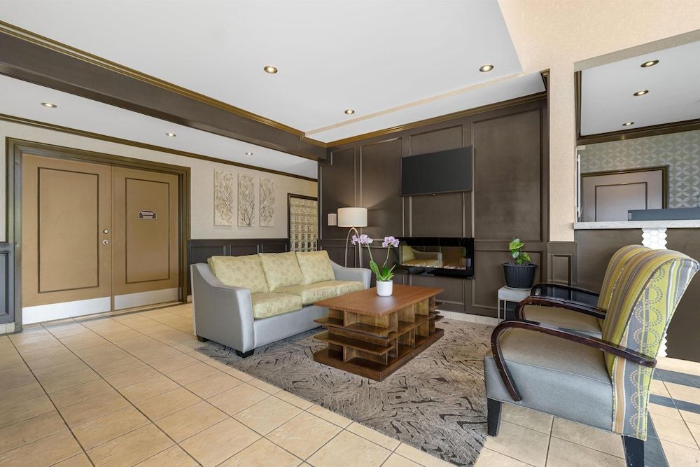 Best Western King George Inn & Suites 1