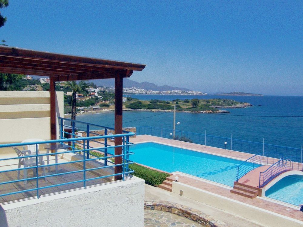 Poppy Villas 1