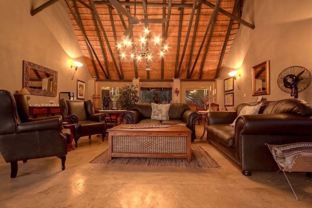 Mvuradona Safari Lodge 2