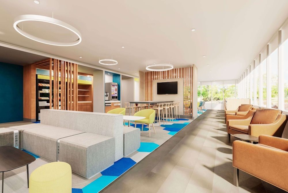 Microtel Inn & Suites by Wyndham Winchester 2