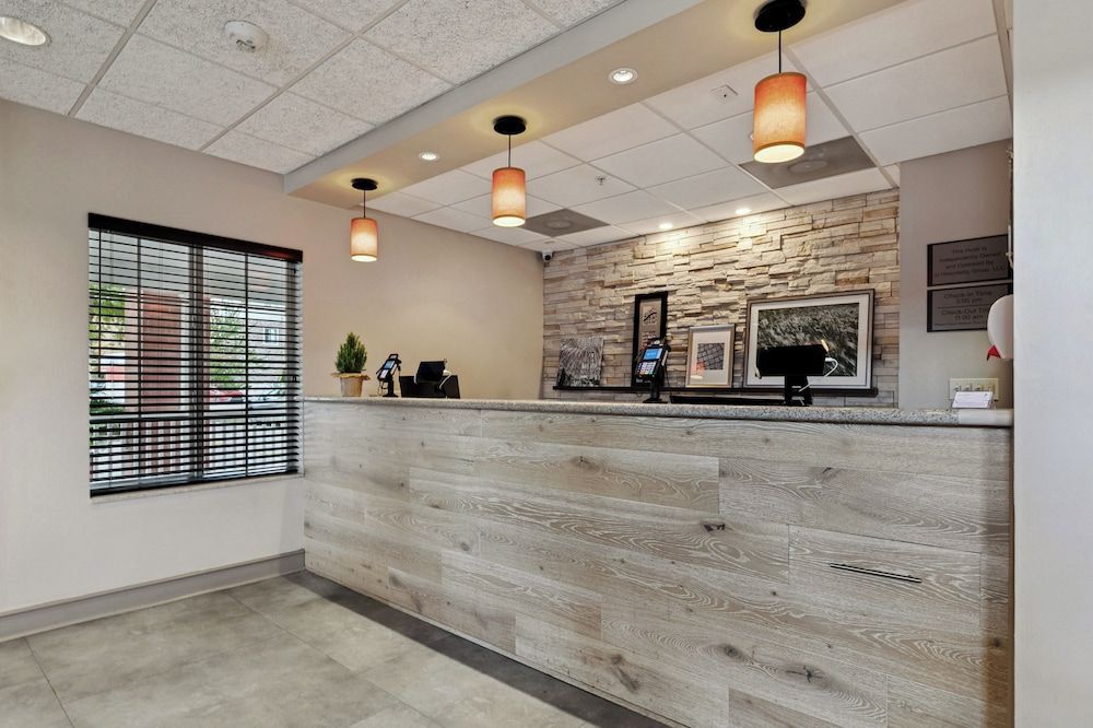 Country Inn & Suites by Radisson, Covington, LA 2