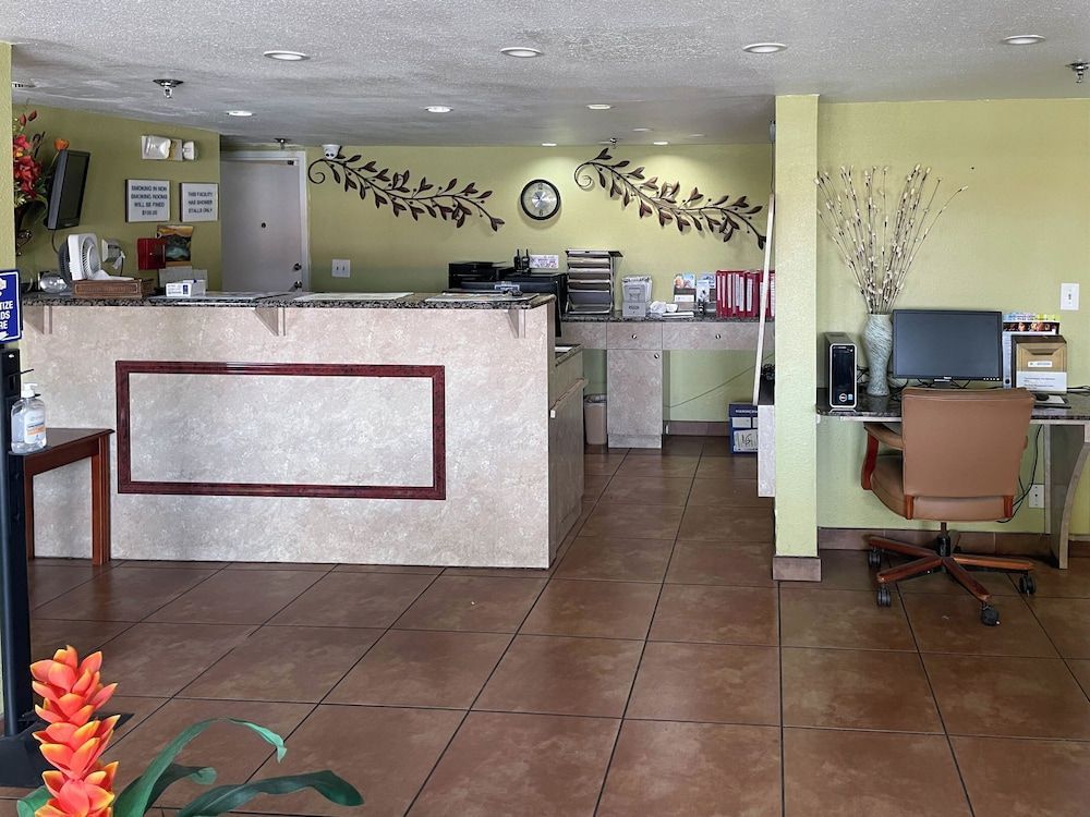 Motel 6 Riviera Beach FL 2