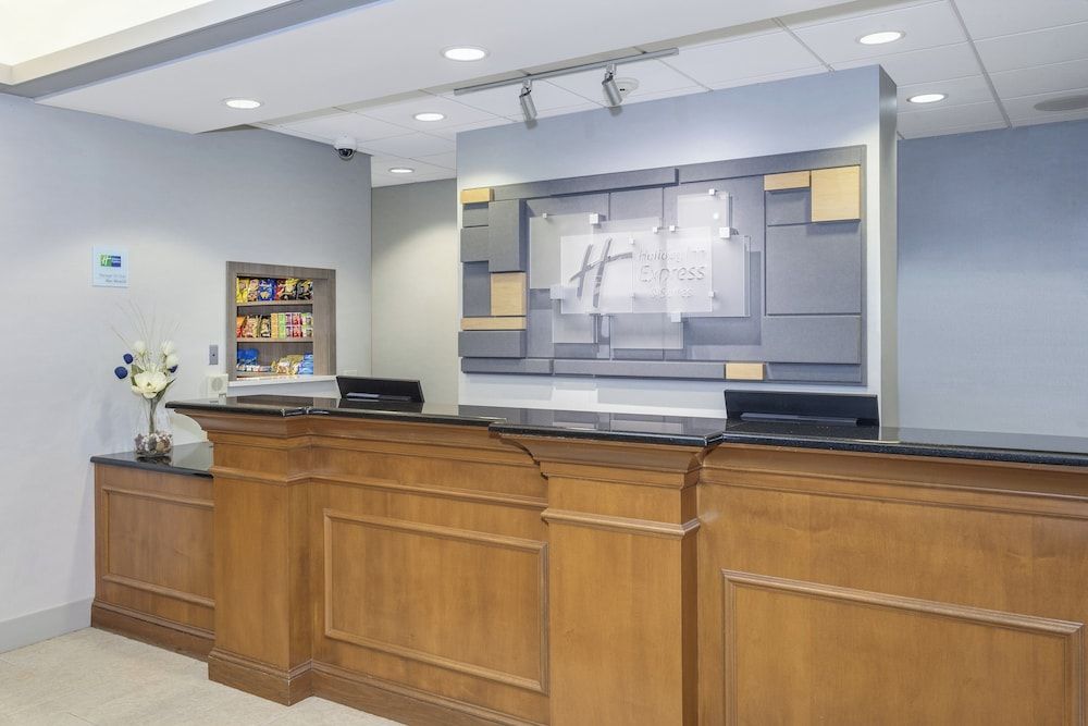 Holiday Inn Express & Suites RIVERHEAD - LONG ISLAND by IHG 2
