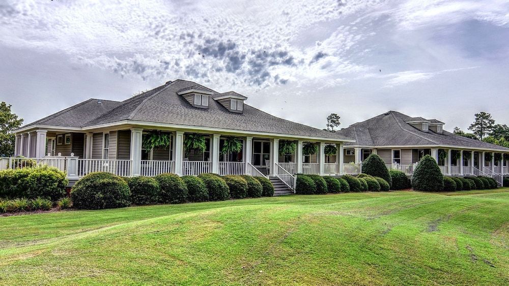 The Inn at River Landing 1