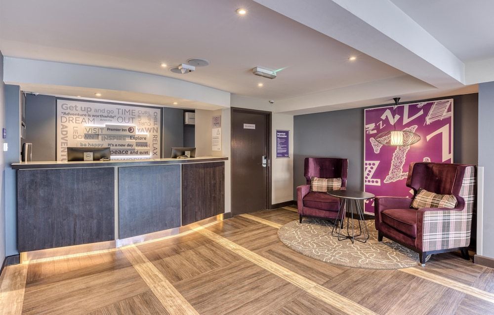Premier Inn Basingstoke West 2