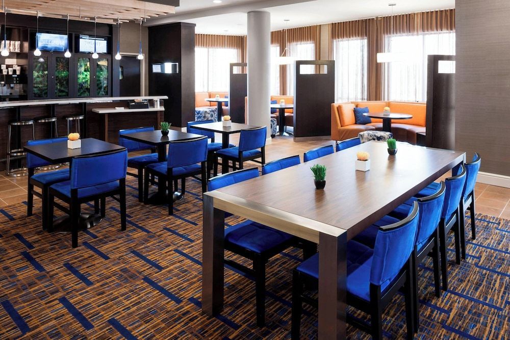 Courtyard by Marriott Houston North/Shenandoah 1