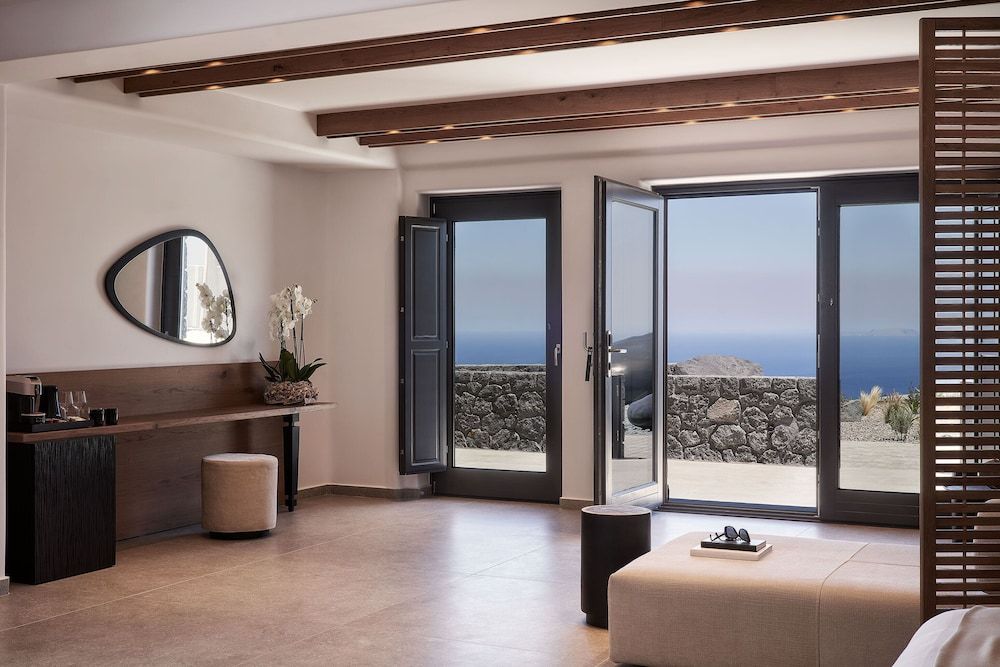 SantAnna Luxury Suites 2