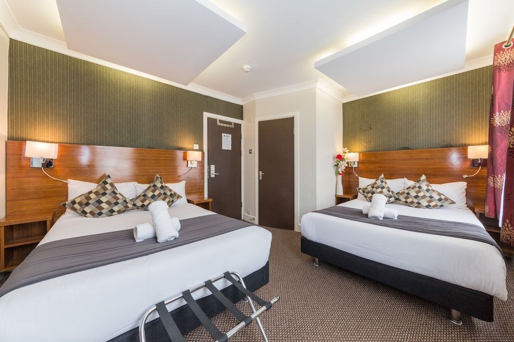 Chester Hotel 1