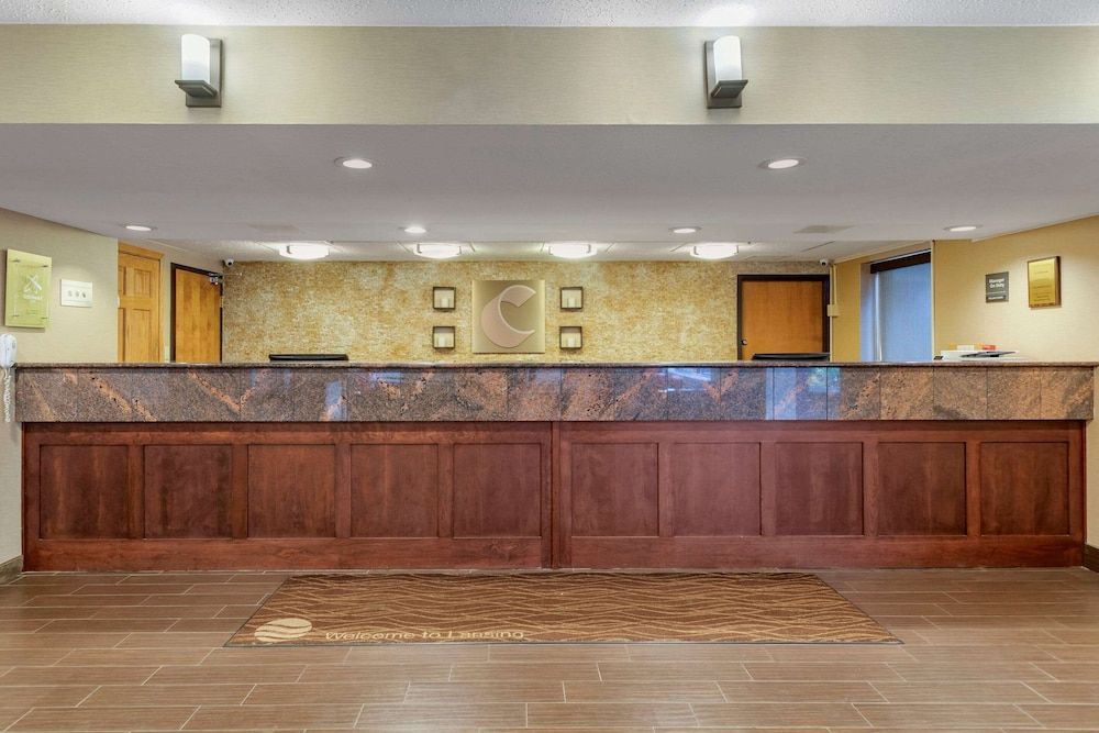 Comfort Inn Lansing West 2