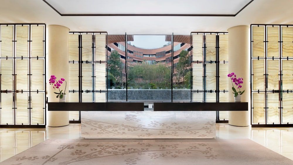 HUALUXE Shanghai Twelve At Hengshan by IHG 2