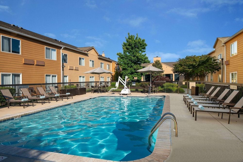 Sonesta Select Chattanooga Hamilton Place 1