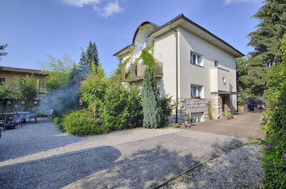 Family Guesthouse GreenSLO 1