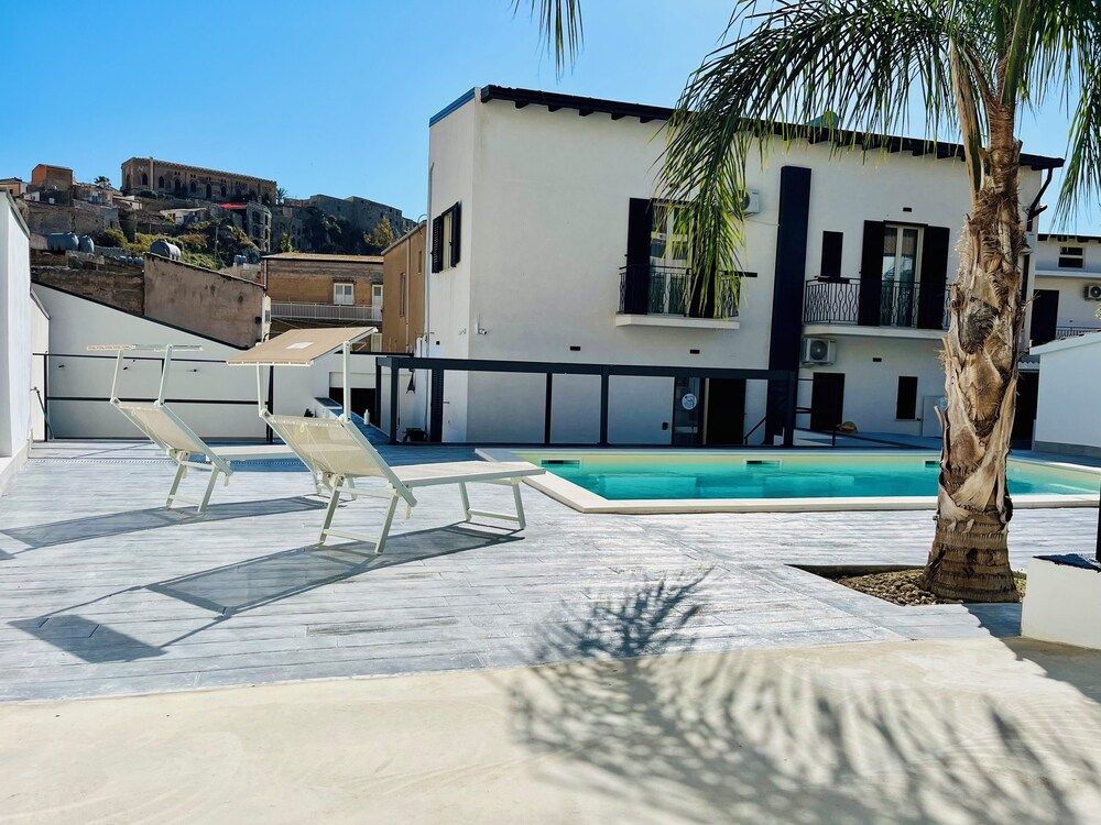 Suite Costa Sicana 1