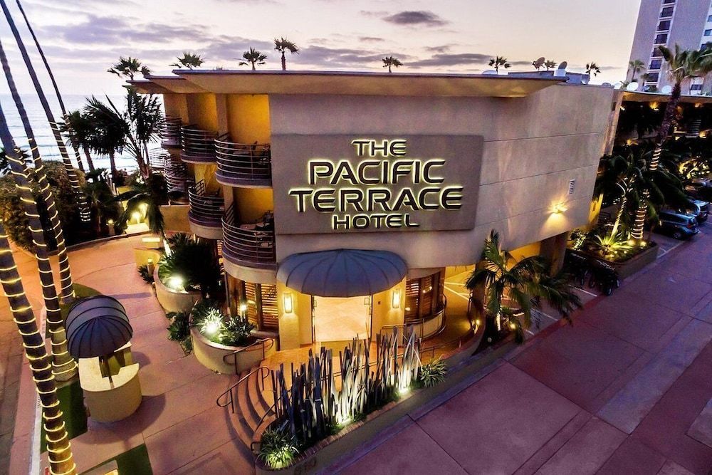 Pacific Terrace Hotel 1