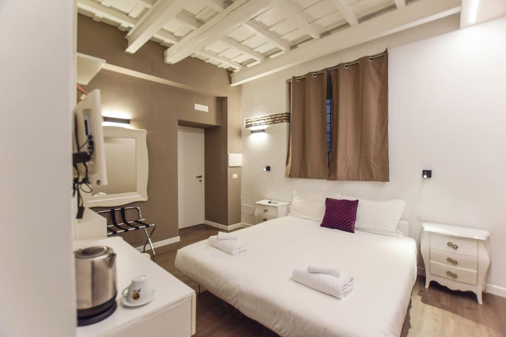 Navona Secret Stay Guest House 2